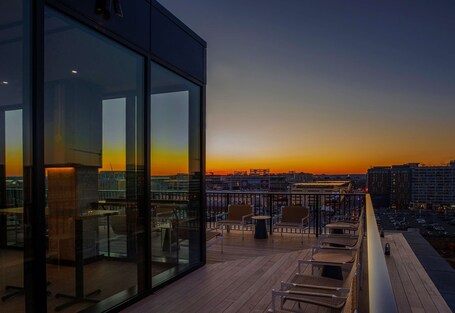 Thompson Washington D.C., by Hyatt - Image 3