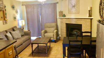 Smart TV, fireplace, DVD player