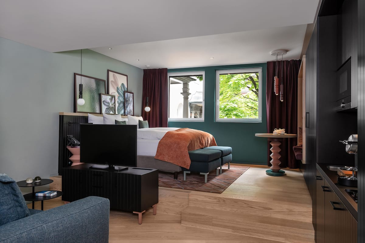 Deluxe-Zimmer, 2 Einzelbetten (Grand) | Allergikerbettwaren, Minibar, Zimmersafe, Schreibtisch