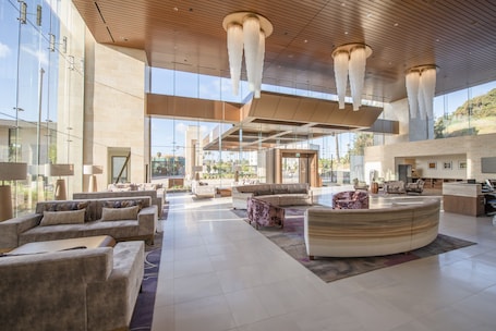 Lobby. Legacy Resort Hotel & Spa