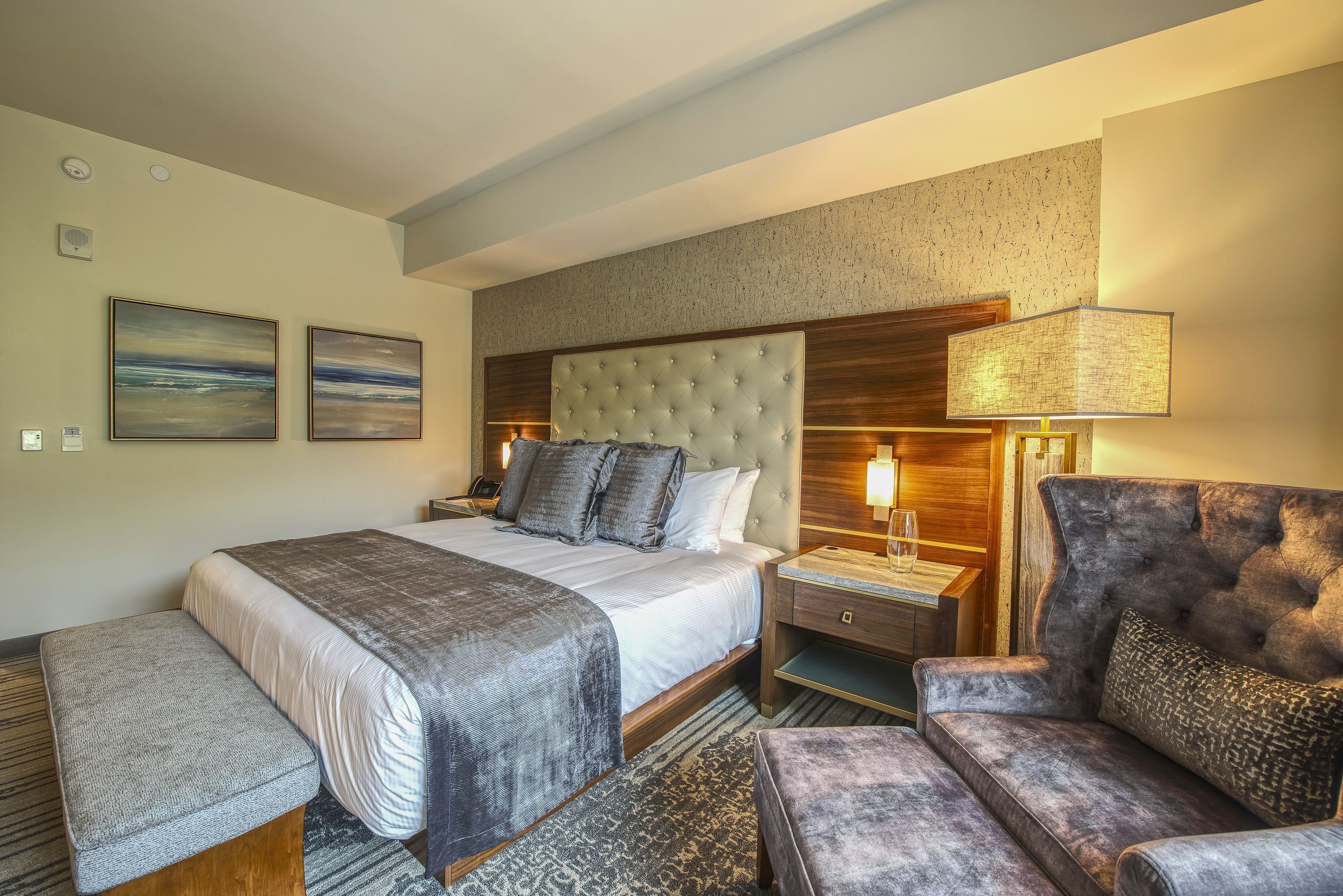 1 bedroom, premium bedding, in-room safe, desk