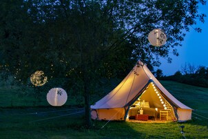 Deluxe Tent | Front of property – evening/night