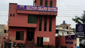 Front of property - Hilton Grand Hotel (Lahore)
