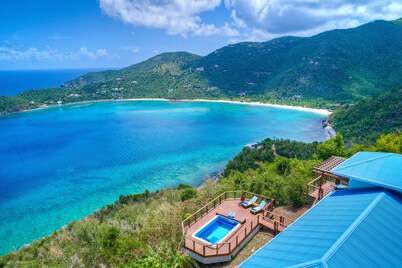 WHALE WATCH - breathtaking peaceful & private villa overlooking Brewers Bay