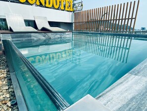 12 outdoor pools, sun loungers - Luu Ngai Condotel Quy Nhon (Quy Nhon)