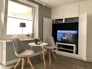Luokittelematon kuva, 3 kautta 17, painike