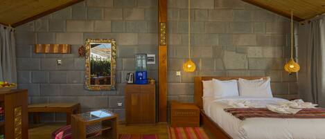 1 dormitori, escriptori, wifi gratuïta i roba de llit