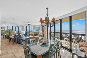 Dining - Sandpiper Condominiums 606, Panoramic Gulf Views w/ direct access to Mustang Island/Port A beaches. (Port Aransas)