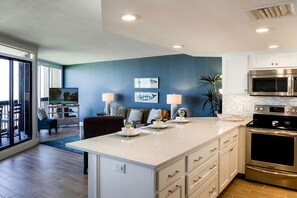 Fridge, microwave, oven, stovetop - Sandpiper Condominiums 1003L, Panoramic Gulf View w/ direct access to Mustang Island/Port A beaches. (Port Aransas)