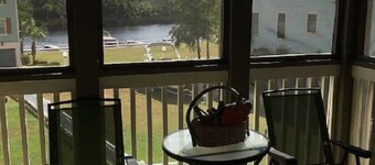 Steinhatchee Landing Resort-Wickershack #44-Riverview-**THIRD NIGHT FREE**
