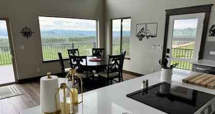 Bull Mountain Lodge ~ Stunning views of valley, lakes and meadow, brand new home