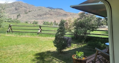 Unique Yellowstone Camping Glamping Getaway. RV on Solo Sight w/ Full Hookups