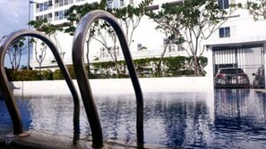 Outdoor pool - Pleasant Tifolia 1 BR Kelapa Gading (Jakarta)