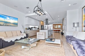 Televisor intel·ligent, pantalles d'ordinador i impressores 