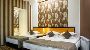 Family Room | 1 bedroom, premium bedding, down comforters, Tempur-Pedic beds