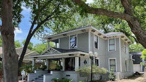 Exterior - Red Gate Inn LLC (McKinney)