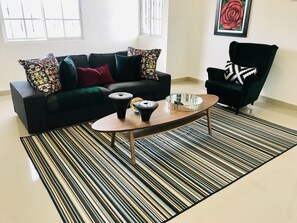 Smart TV, stereo, offices