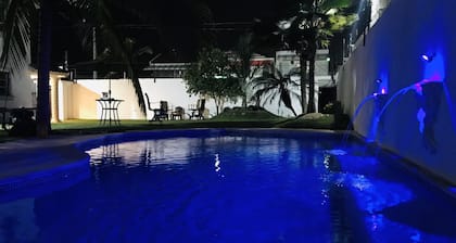 Villa franciscoRD, a 15min del Aeropuerto, 20min centro ciudad. CHEF INCLUIDO