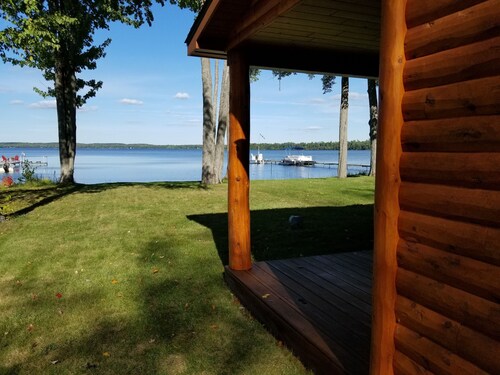 Douglas Lake  - Lakeside Cabin Living