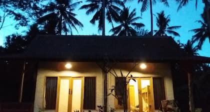 Medewi Dorm House - Surf&Stay