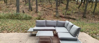 Beautiful new contemporary home, quiet wooded lot minutes from Devils Lake 
