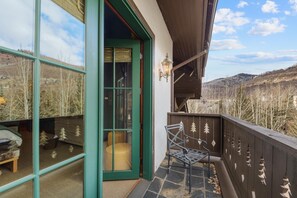 Luokittelematon kuva, 4 kautta 73, painike