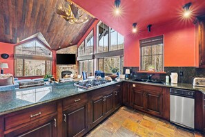 Fridge, oven, stovetop, coffee/tea maker - Grand Hyatt|Elite Traveler's Haven: Spacious Vail Home (Vail)