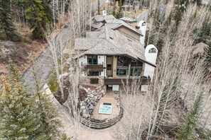 Luokittelematon kuva, 3 kautta 73, painike