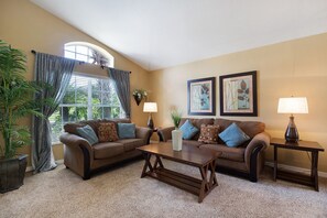 House, 4 Bedrooms (3 Bathrooms) | Living room | 50-inch flat-screen TV with cable channels, TV