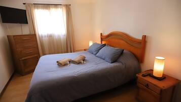 Fer et planche Ă repasser, Wi-Fi gratuit, draps fournis