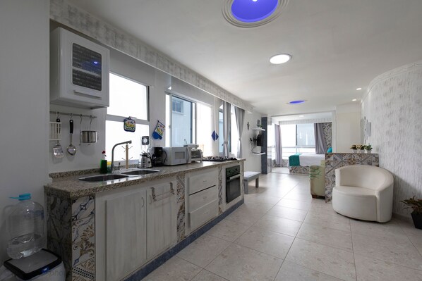 Fridge, microwave, stovetop, dishwasher - Villa Bohemia - 1102 - 3 (Cartagena)