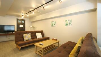 One-Bedroom Apartment | 1 bedroom, iron/ironing board, free WiFi