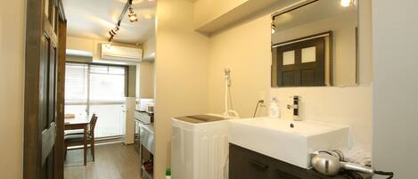 One-Bedroom Apartment | 1 bedroom, iron/ironing board, free WiFi