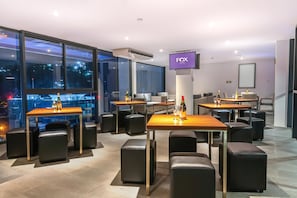 Restaurant - FOX Hotel Jayapura (Jayapura)