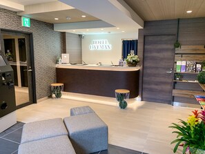 Reception - HOTEL LiVEMAX Shinjuku Kabukicho (Tokyo)