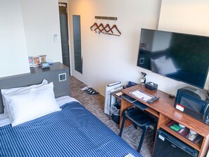 Bureau, espace de travail pour ordinateur portable, Wi-Fi gratuit