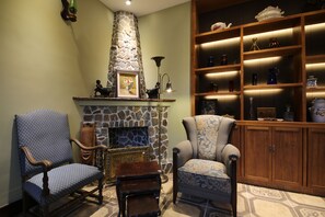 ロビー応接スペース