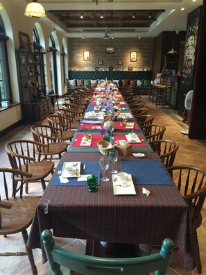 朝食 (郷土料理)、毎日提供 (無料)