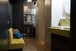 Room (Mixed Capsule) | Sinki Bilik Mandi