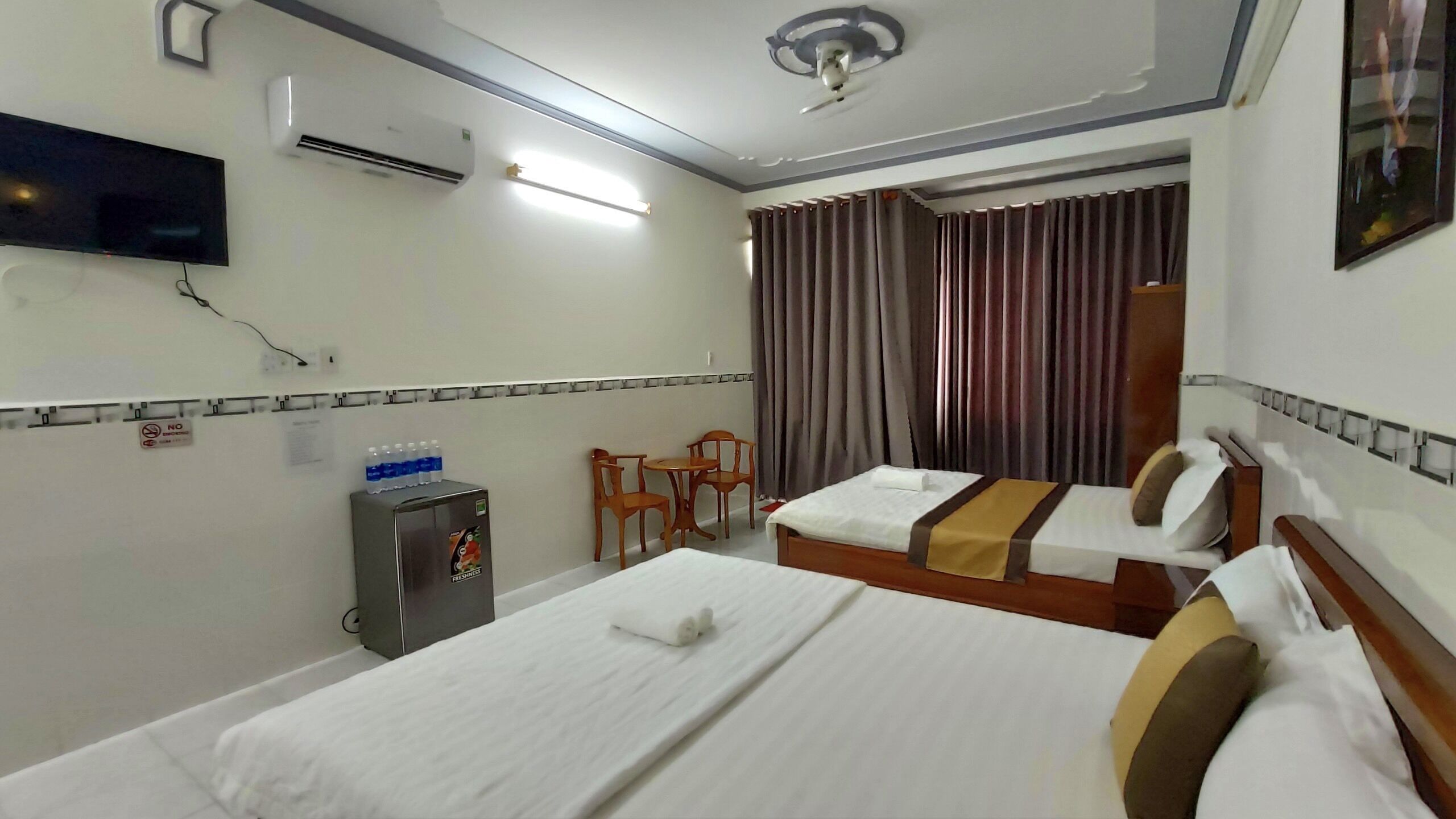 Family Quadruple Room | Memory-foam beds, desk, free WiFi, bed sheets