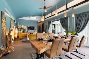 3-Bedroom Villa with Pool Villa | In-room dining