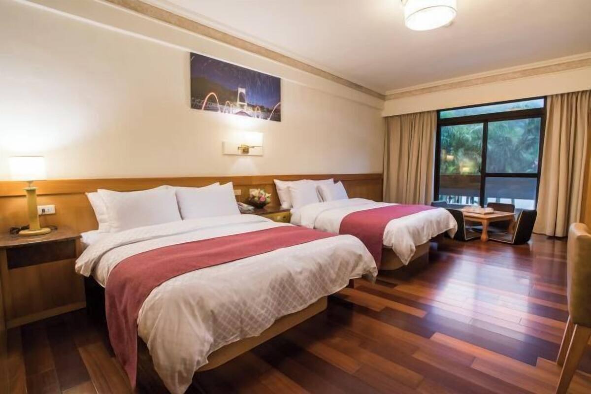 Desk, blackout drapes, WiFi (free), bed sheets