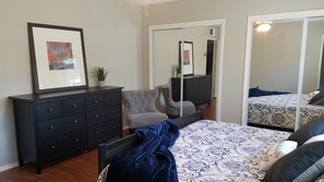 3 Schlafzimmer, Schreibtisch, Bügeleisen/Bügelbrett, kostenloses WLAN