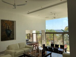 Interior - White House the best house (Tequesquitengo)