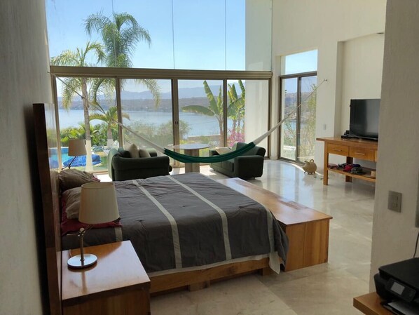 3 bedrooms, iron/ironing board, WiFi, bed sheets - White House the best house (Tequesquitengo)