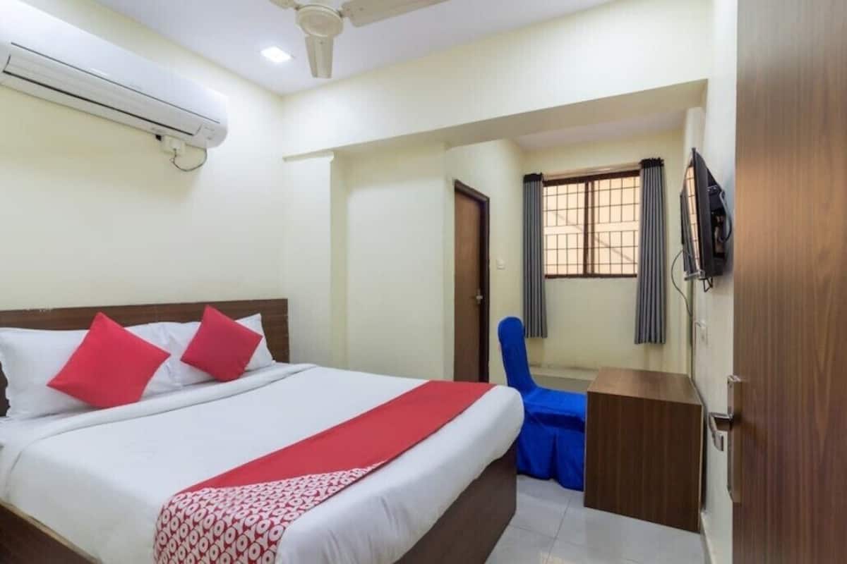 Classic Room | Hypo-allergenic bedding, memory foam beds, free WiFi