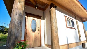 Property entrance - Yukurun-ya (Higashi)