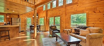 Private Chester Home w/ Deck, Mins to Skiing!