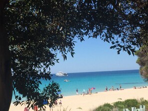 Beach nearby, white sand - Eagle Bay House (Eagle Bay)