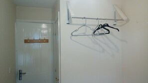 Basic Single Room - Rhemoy House (Leeds)